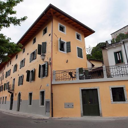 Albergo Diffuso Polcenigo P.Lacchin ภายนอก รูปภาพ